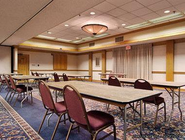 קורנליוס Days Inn Lake Norman מתקנים תמונה