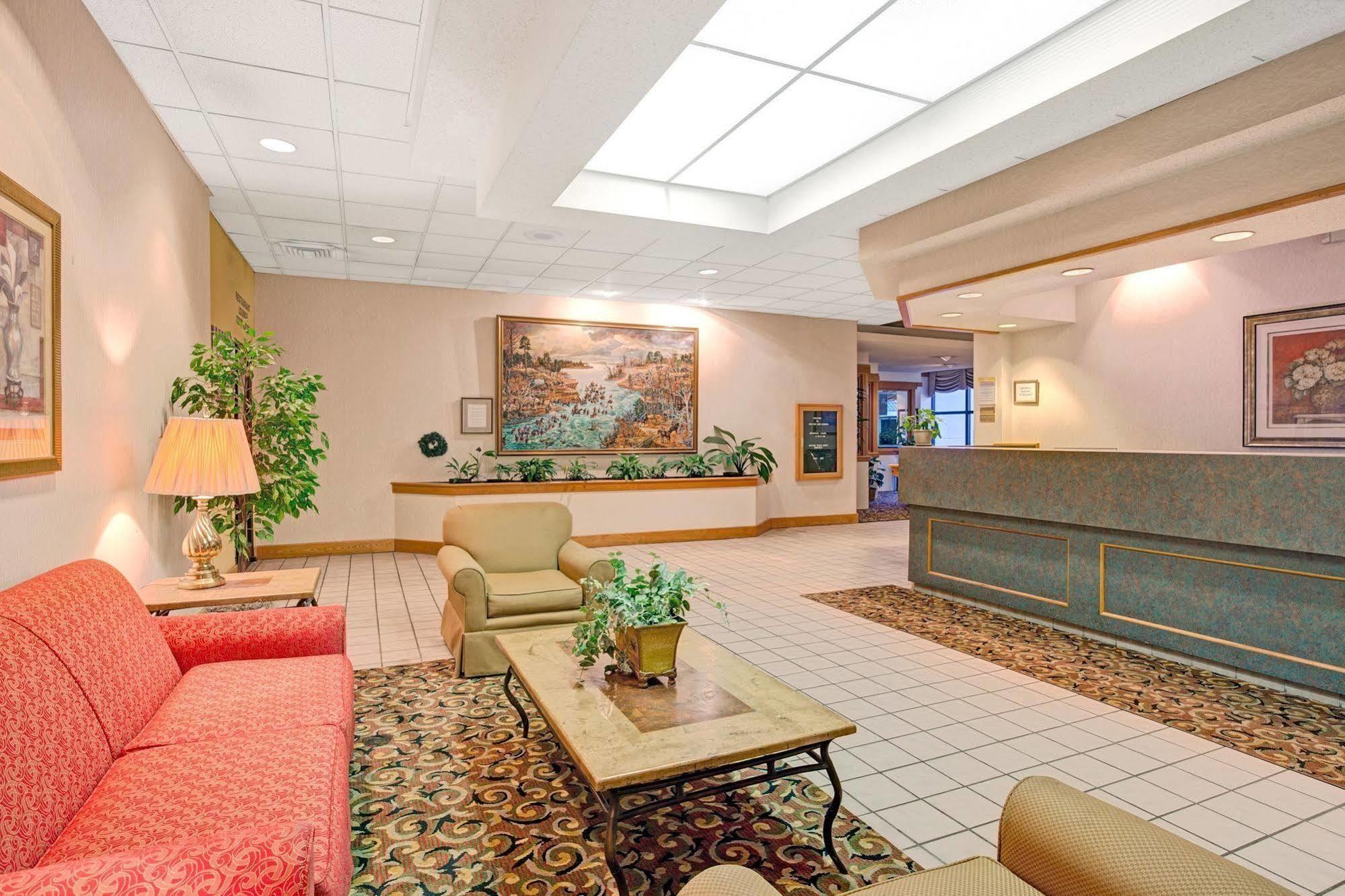 קורנליוס Days Inn Lake Norman מראה חיצוני תמונה