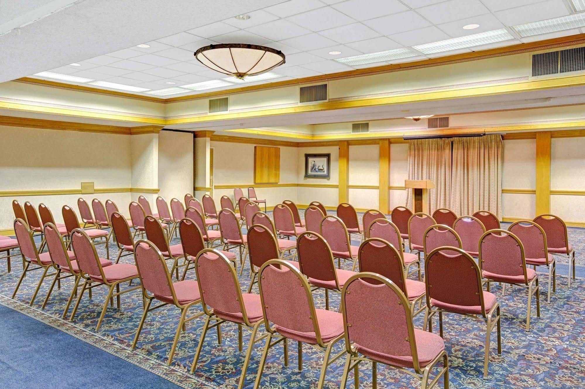 קורנליוס Days Inn Lake Norman מראה חיצוני תמונה