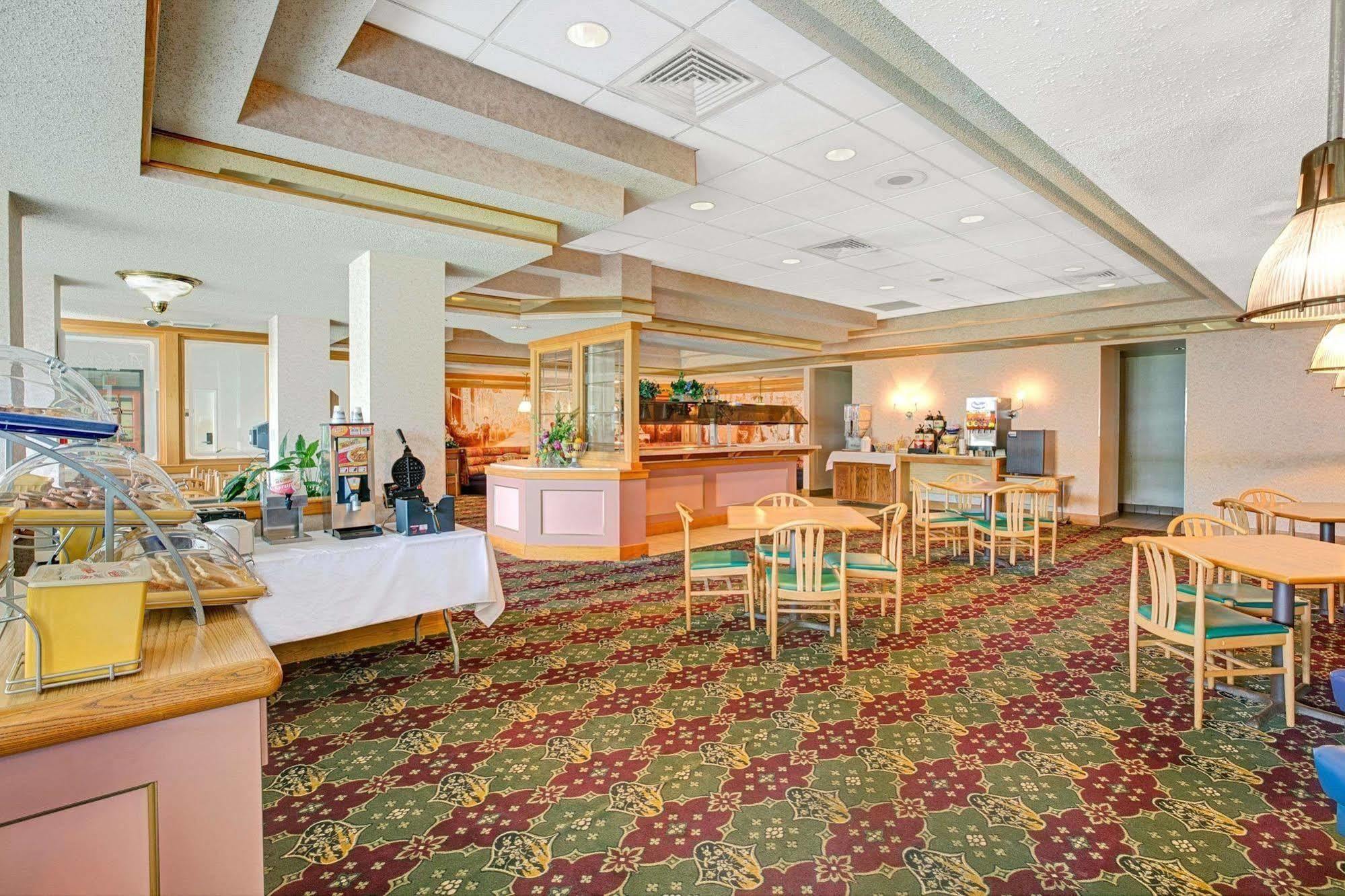 קורנליוס Days Inn Lake Norman מראה חיצוני תמונה